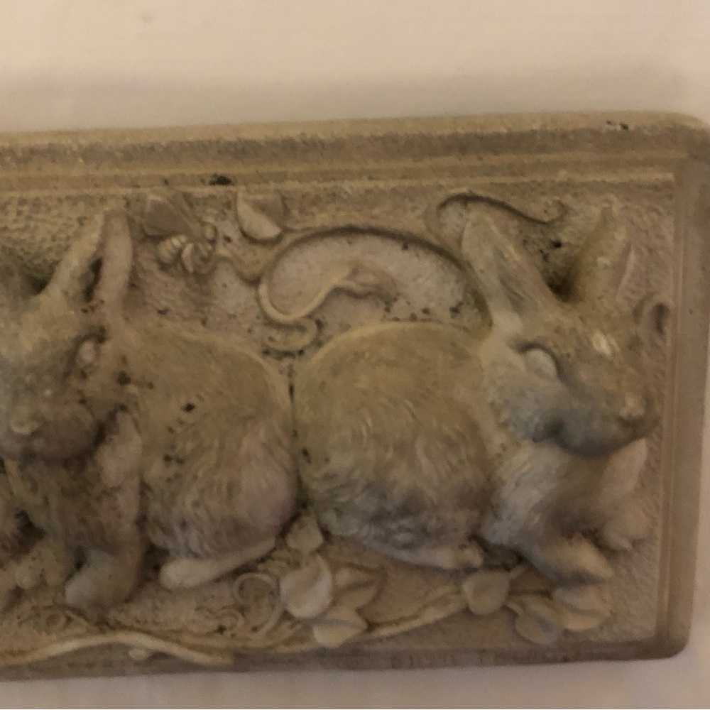 Decorative Rabbit Wall Plaque in Weathered Stone Finish - Picture 6 of 10